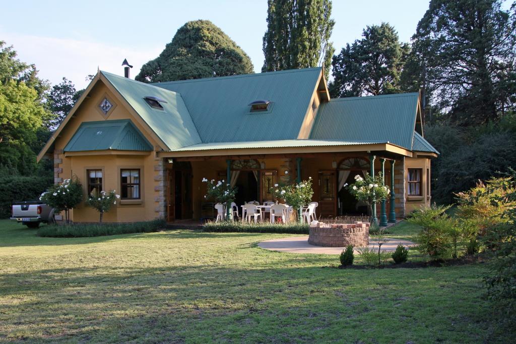 Country-style living at Hopton House Villa in Clarens